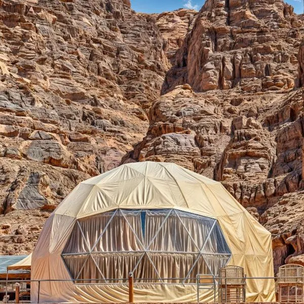 Rum Paradise luxury camp, hotel en Wadi Rum