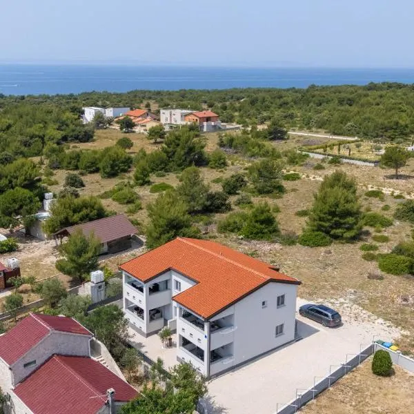 Apartment Juli, hotel in Vir