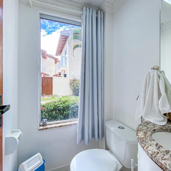 Casas no Residencial Mont Sião com 1, 2 ou 3 suítes (todas com ar condicionado) condomíno a poucos metros da praia de Taperapuã (Axé Moi), com 2 piscinas adulto, 2 infantil, sauna e 2 portarias, casas com internet privativa 300MBPS - Foto 3