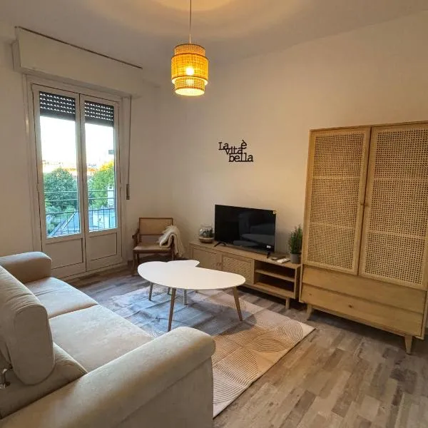 NEW Brenta 10 minutes To Duomo M3-15 minutes to Linate - Full furnished APT with AC, Wi-fi and more, hotel a Milà