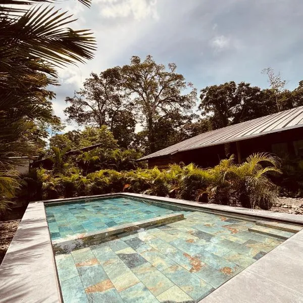 Hotel Mauka Boutique Villas, hotel v destinaci Cocles