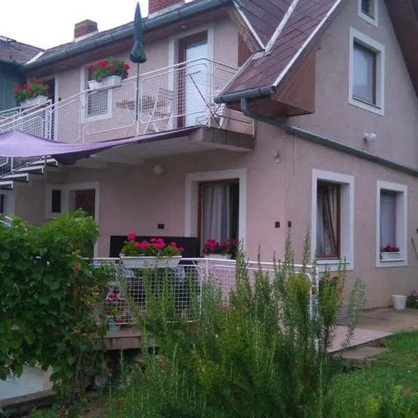 Bertalan Apartman, hotel in Vonyarcvashegy