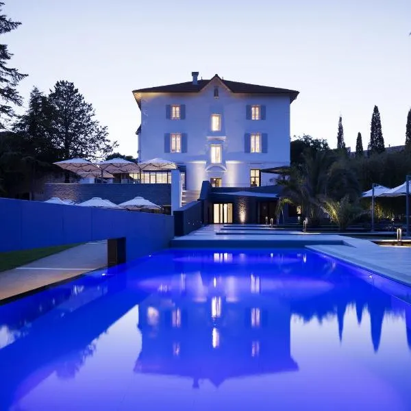 Château Autignac, hotel in Saint-Geniès-de-Fontedit