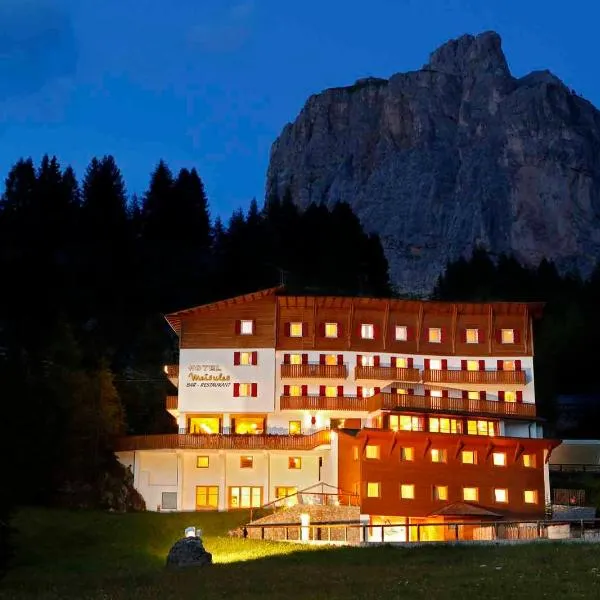 Hotel Meisules, hotel a Selva di Val Gardena
