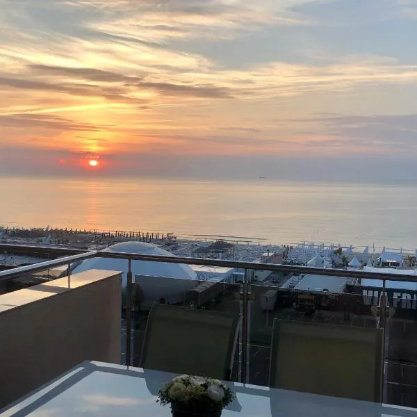 Summerland Apartments Beach، فندق في مامايا