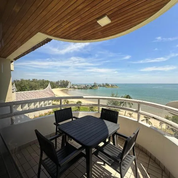 AJ's Regency Tanjung Tuan Beach Resort, Port Dickson, Malaysia - Seafront apartments, hotel en Port Dickson