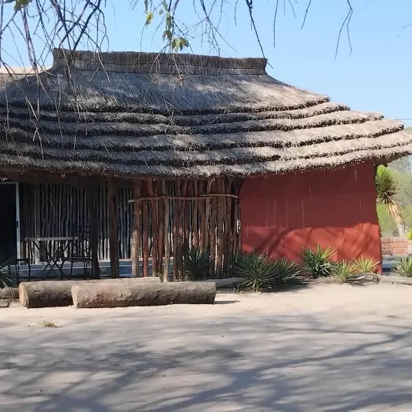 Paradise Camp Rooms: Groutfontein şehrinde bir otel