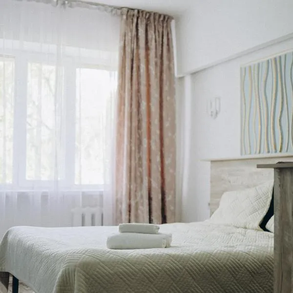 7 Nebo, hotel en Almaty