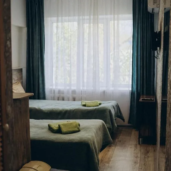 7 Nebo, hotell i Almaty