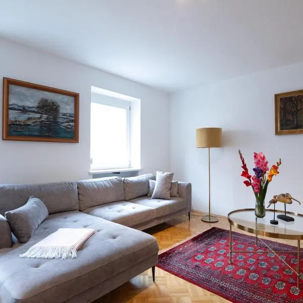 Stilvolle Altbauwohnung beim Lindentor, hotel in Memmingen