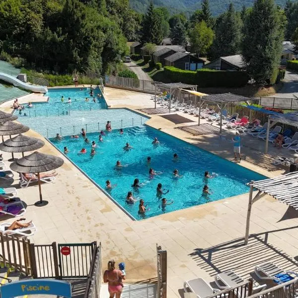 Camping Marmotel, hotel in Saint-Geniez-dʼOlt