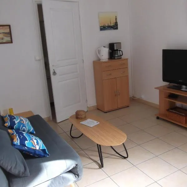 Studio en rez-de-chaussée avec marche, hotel di Le Grau-du-Roi