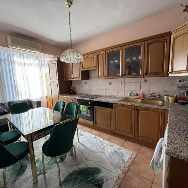 Leti Apartment, hotel a Burgas