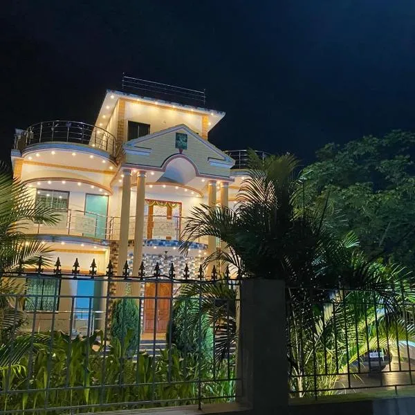 ALOamarALO - Homely Comfort with a Touch of Luxury at Shantiniketan, ξενοδοχείο σε Shanti Niketan