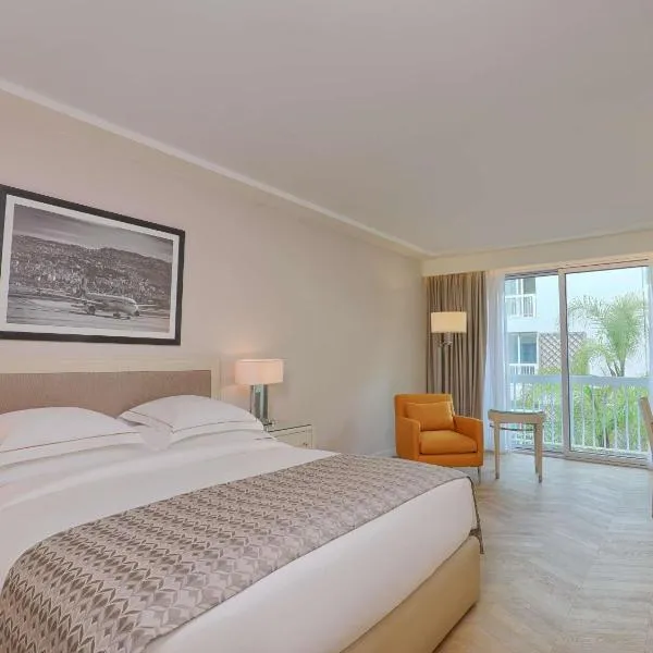 Mövenpick Hotel Beirut, hotel in Beirut