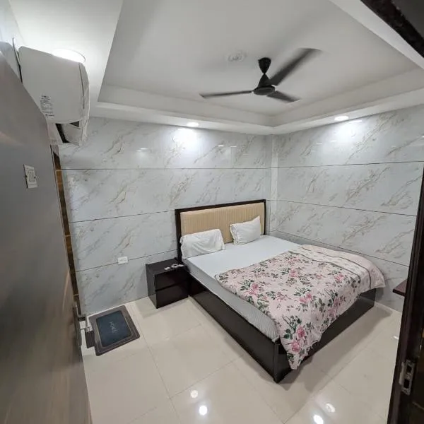 Happy In- Laxmi Nagar、Jāmbのホテル