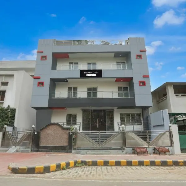 Super Townhouse Mumfordganj Fountain Crossing Formerly APS Inn, khách sạn ở Prayāg