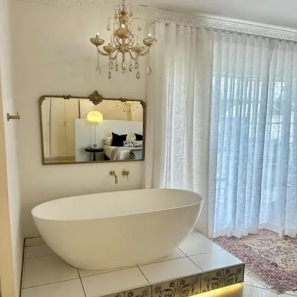 Romantic Wine Estate Stay in The Midlands、ホウィックのホテル