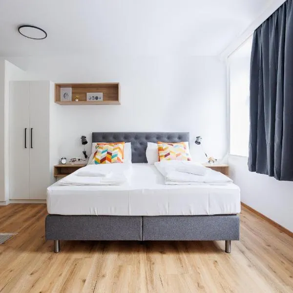 New City Studio near Schönbrunn Palace & Metro U3, hotel a Viena