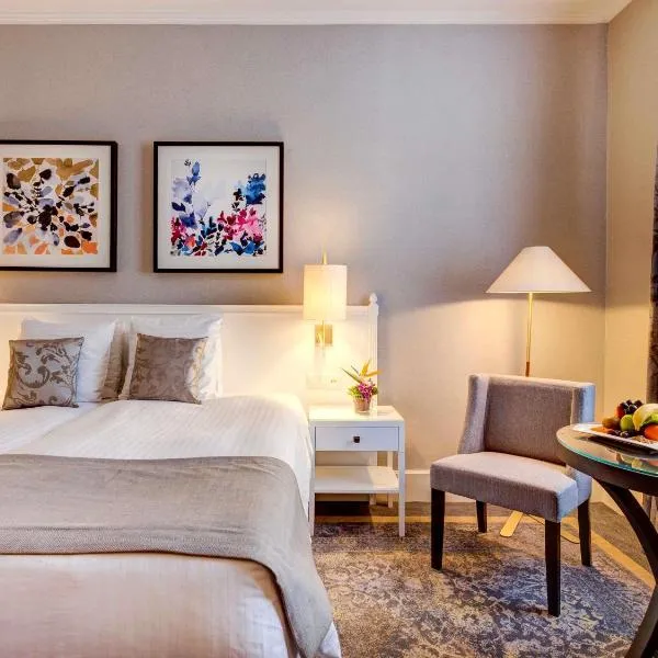 Fairmont Le Montreux Palace, khách sạn ở Montreux