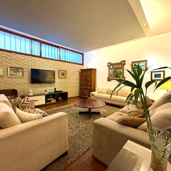 386 VR · 6Bedroom House 5 min from Copacabana Beach