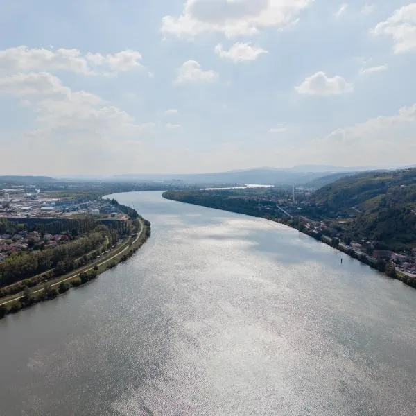 Vina Rhona - Loft de charme entre Rhône et Vignes, hotelli kohteessa Condrieu