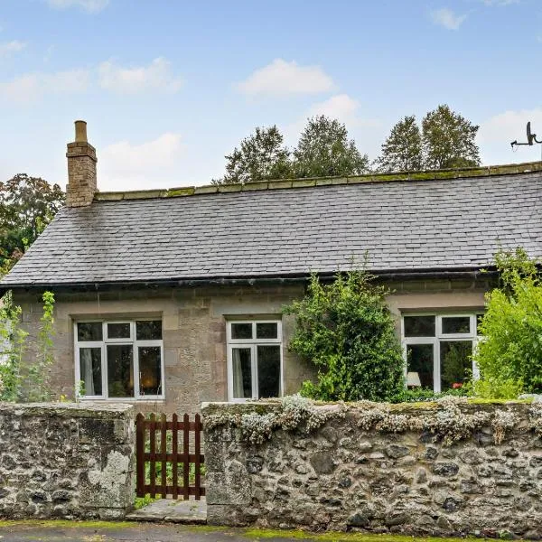 3 Bed in Kelso 76374, hotel in Carham