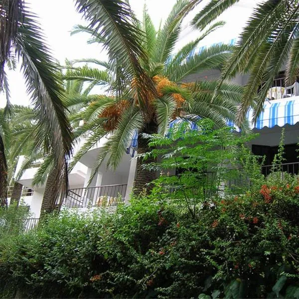 Apartmani i sobe Goca، فندق في هرسك نوفي