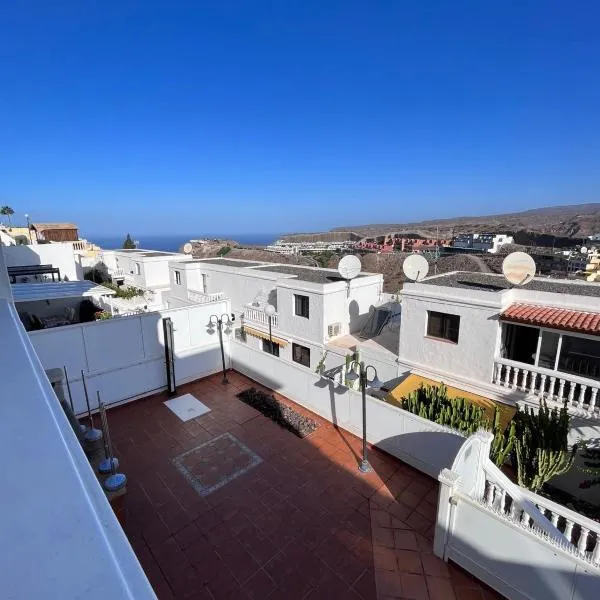 Malihana- Duplex con vistas y BBQ en Puerto Rico, hotel in Mogán