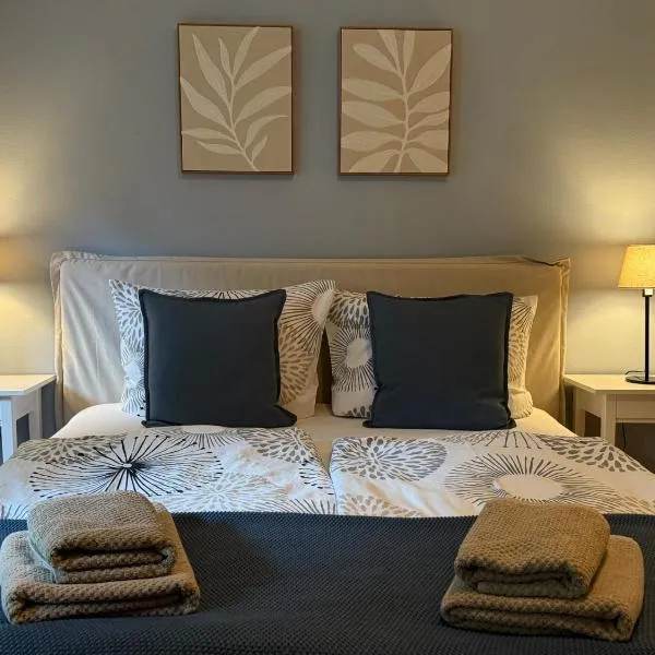 Neu !! Ruhiges Apartment mit Parkplatz nahe Innenstadt und Infineon TSMC: Dresden şehrinde bir otel