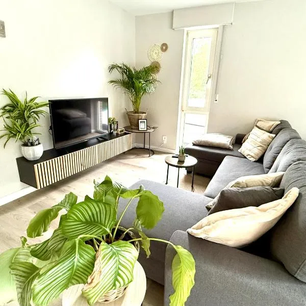 Wilhelmines Hafenliebe am Park mit Balkon, Netflix, & Privatparkplatz, ξενοδοχείο στο Βίλχελμσχαφεν