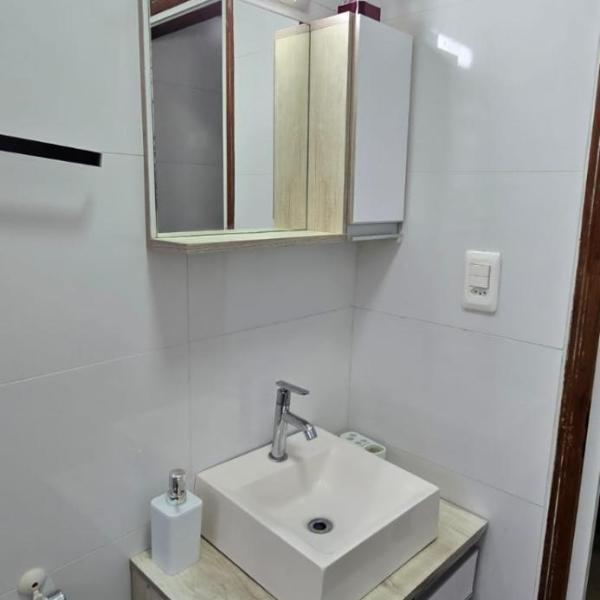 Apartamento perto da praia, mercado e restaurante, local tranquilo - Foto 3
