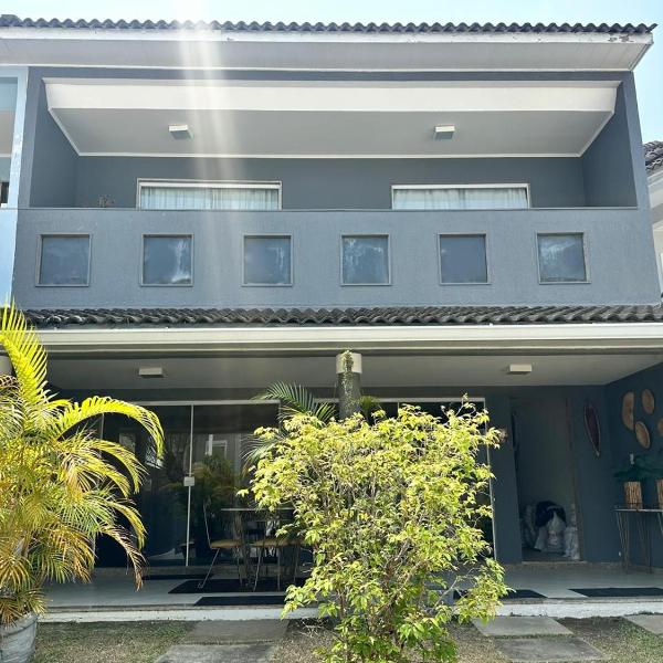 Casa Moderna com piscina e churrasqueira
