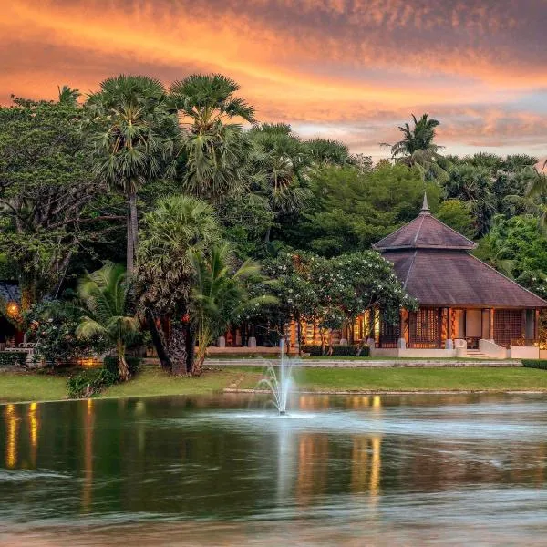 Pullman Phuket Karon Beach Resort, hotel di Pantai Karon
