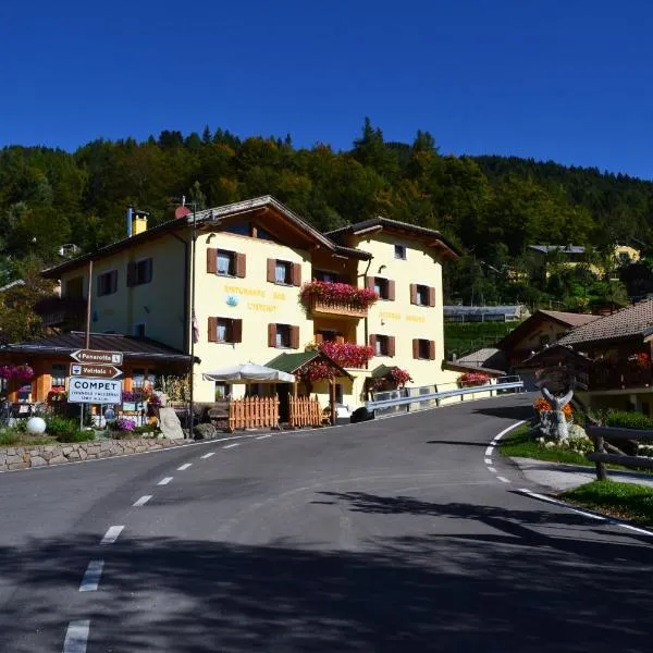 Albergo Aurora, hotel u gradu Frassilongo