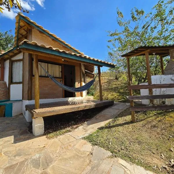 Chalezinho Mata Virgem - perto do centro e cachoeiras, cozinha completa e churrasqueira, hotel v destinaci Carrancas