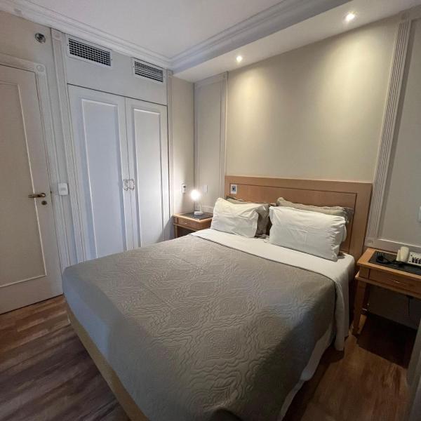Hotel Jardins Univer Pamplona com garagem 1808
