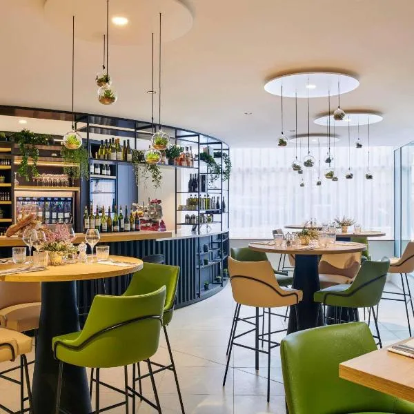 Mercure Paris La Défense, ξενοδοχείο στο Κουρμπεβουά