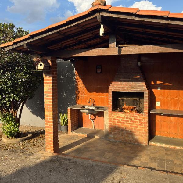 Casa espaçosa com piscina e churrasqueira - Foto 5
