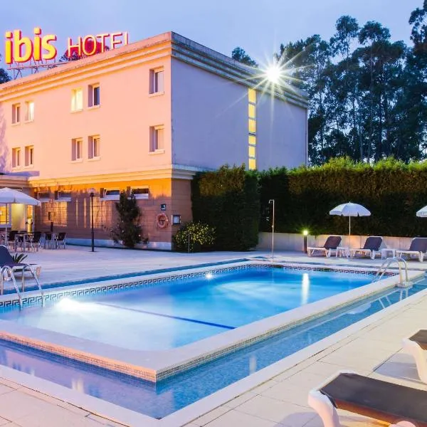 Hotel ibis Porto Sul Europarque, khách sạn ở Santa Maria Da Feira