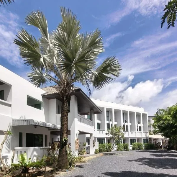 Phuket Leisure Time Hotel, hotel in Rawai Beach