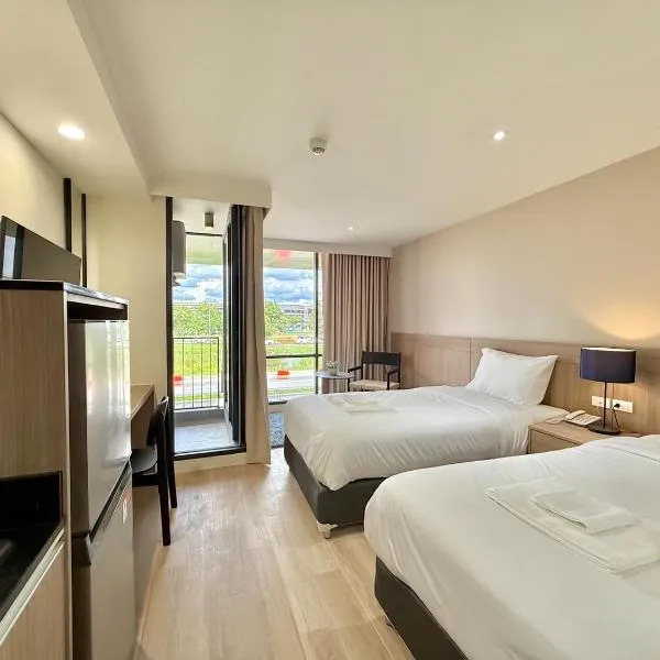 Rangsit Residence & Hotel, hotel in Ban Talat Rangsit