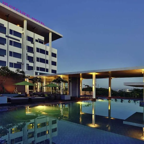 メルキュール スルポン アラム ステラ（Mercure Serpong Alam Sutera）、スルポンのホテル