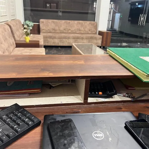 SitaraStays, hotel in Jāmb