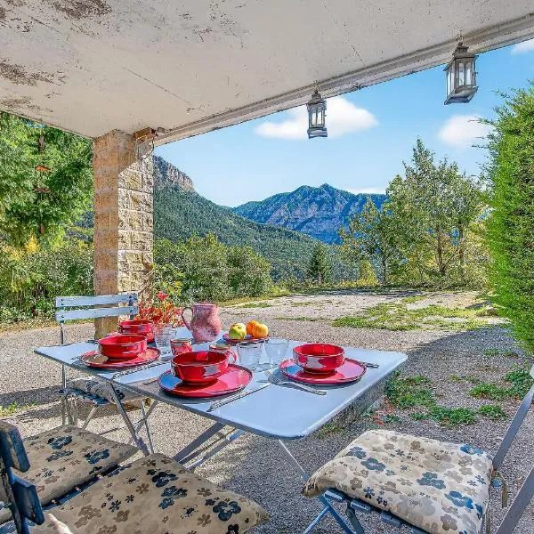 Gîte Le Montagn'art, Hotel in Beauvezer