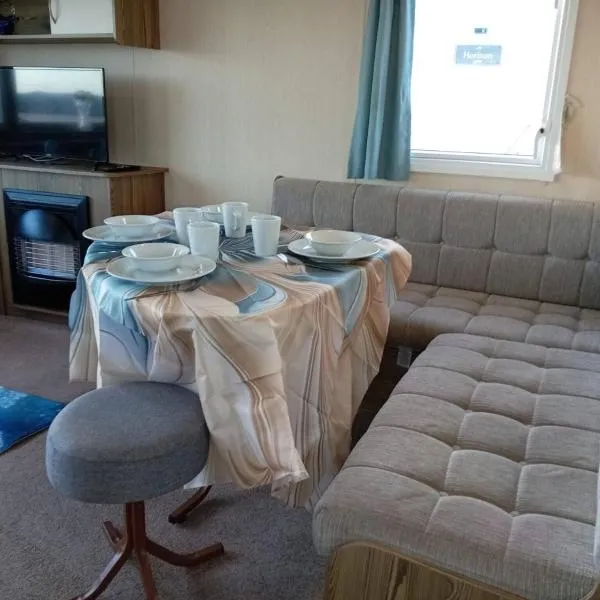 Spacious Holiday Home in Exmouth Ocean Views and Pet Friendly, hotel i Exmouth
