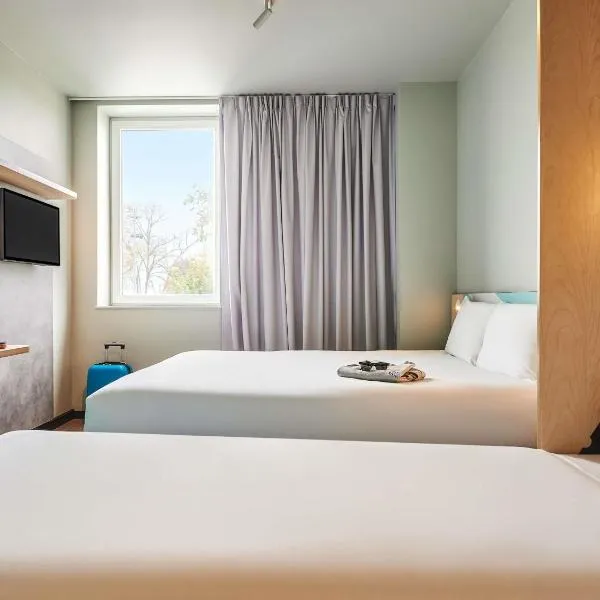 Hôtel Ibis Budget Nantes Ouest Atlantis Couëron, hotel en Couëron