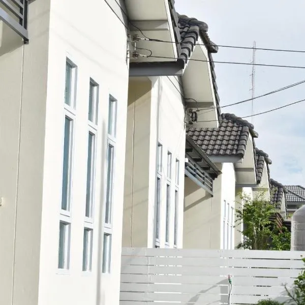 Khwanlom House, hotel v destinaci Lampang