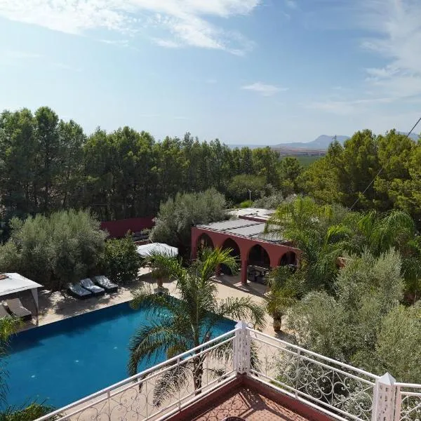 La Palmeraie De Moulay Yacoub, hótel í Moulay Yacoub