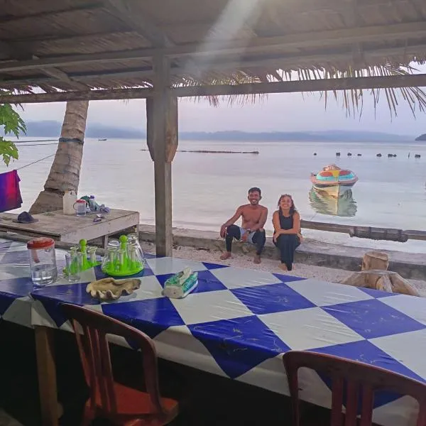 NATA homestay, hotel in Banggai